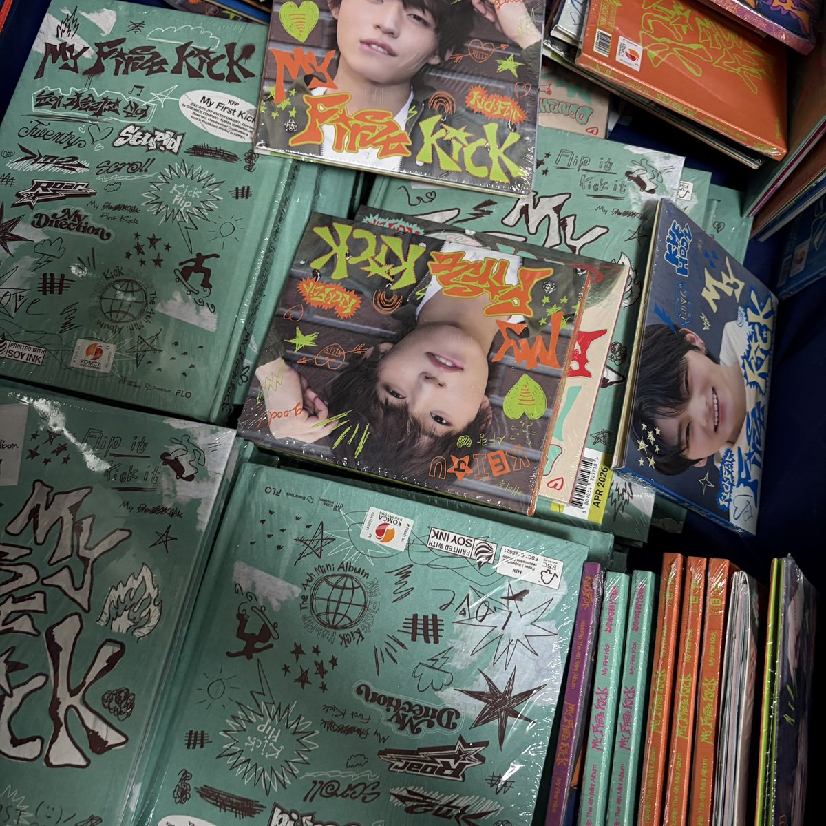 _____sell__'s tweet photo. WTS
킥플립 미공포 양도
Kickflip ALBUM 

위드뮤 당일착장B 미공포 1set 2.0

포카앨범+0.05 디지팩+0.1

bulk discount⭕️

https://t.co/fksg30jssh

kickflip 계훈 동화 민제 주왕 케이주 동현 특전 양도 분철 영통 메이크스타 위드뮤 뮤직플랜드 KMS https://t.co/IWkz8JtHiC