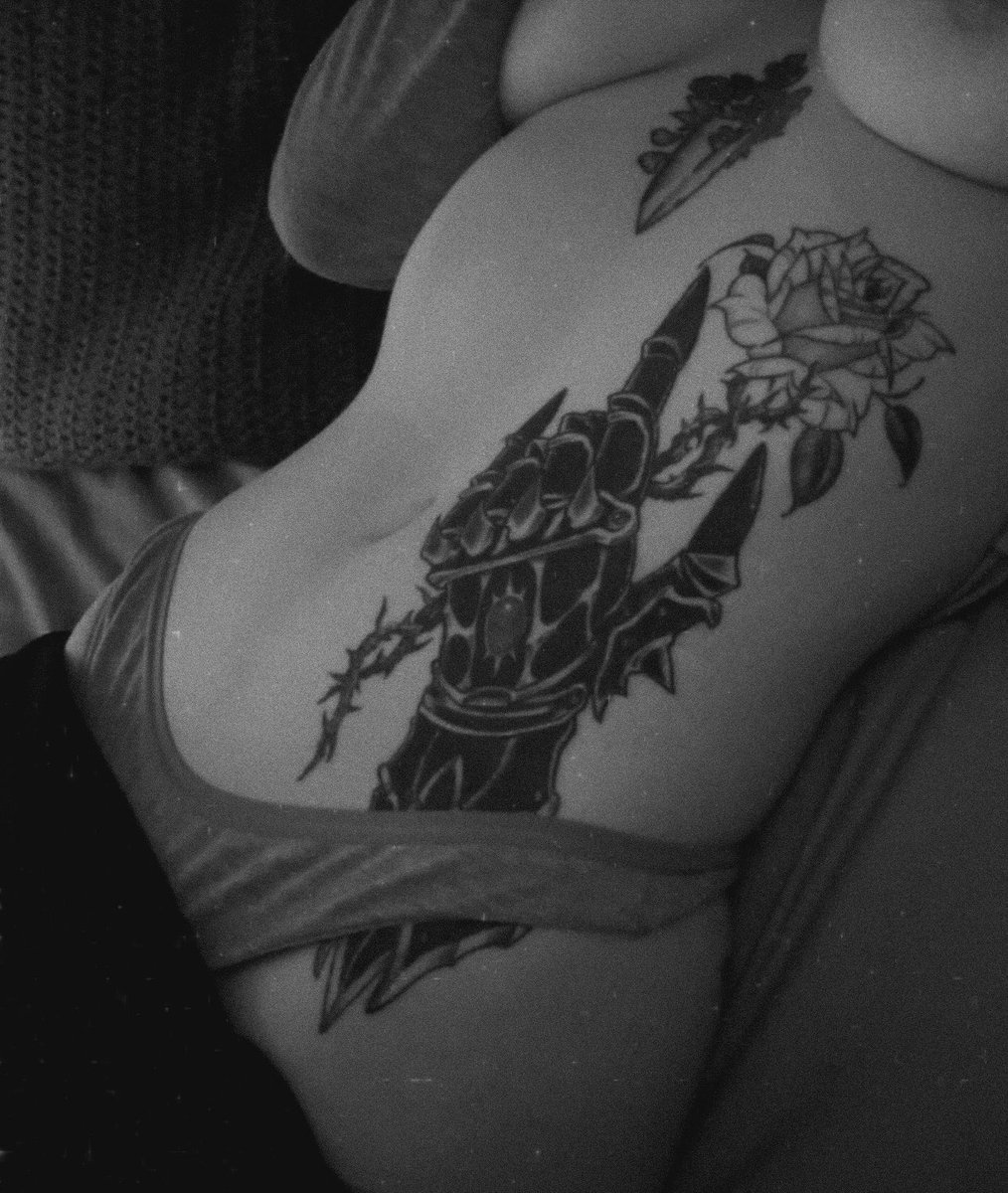 3w0rm's tweet photo. Been a while since I’ve been here 🫣
Did you miss me?
-
#gothgirl #NSFW  #alternative https://t.co/ZxnHYQsLbw