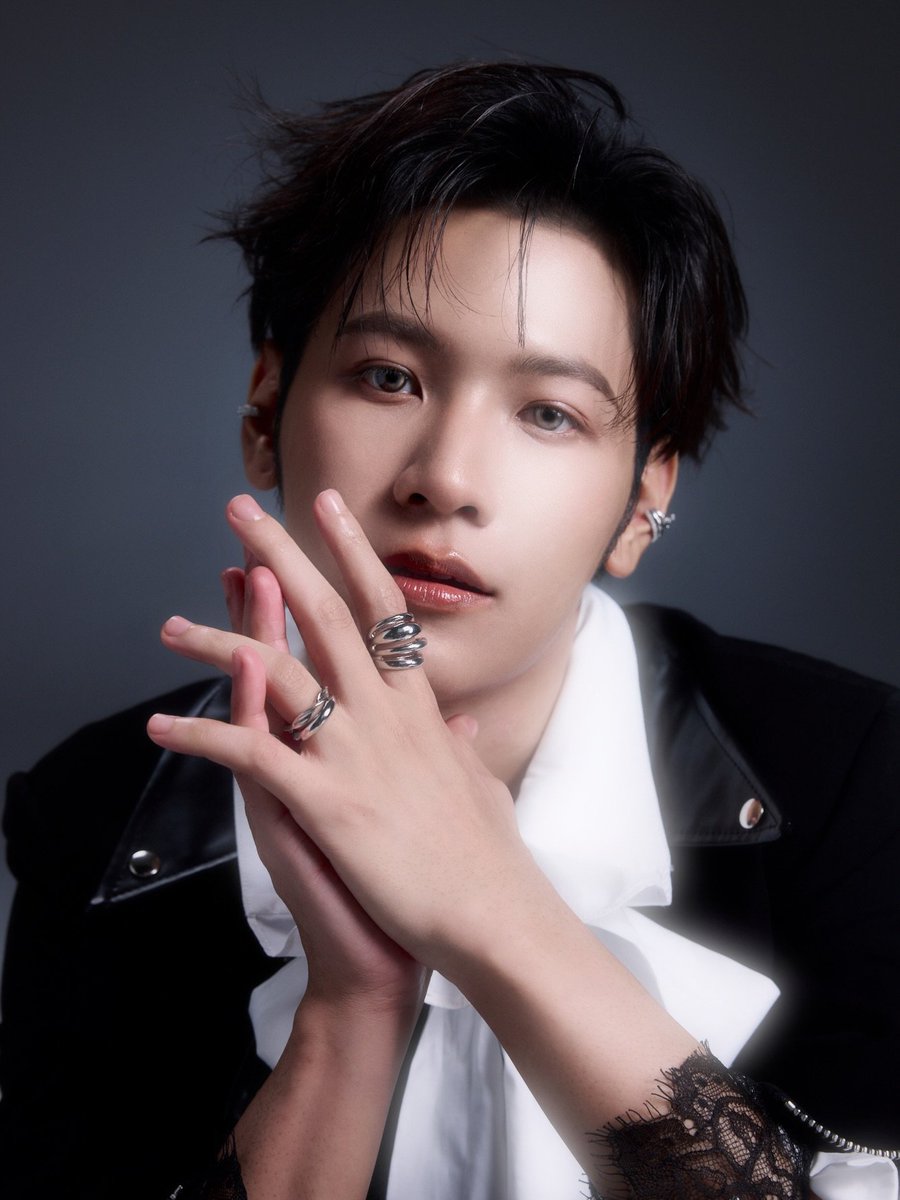 _papuai_'s tweet photo. อยู่ไม่ไหว อยู่ไม่ไหว (🫠!) 

กรุณารับผิดชอบหัวใจดวงน้อยๆ ของเด็กผู้หญิงด้วย สิ้นชีพ 😵🤲🏻🫀‧｡⋆

; #SingtoPrachaya https://t.co/K04ethK5n7