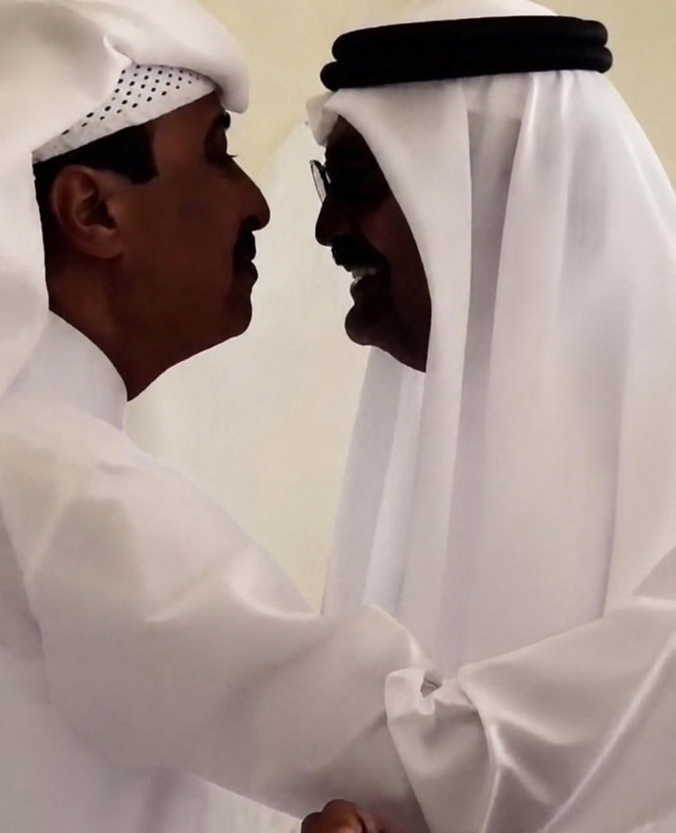 GenAlkhayareen's tweet photo. آخر كلمة قالها لي سمو الأمير الوالد رحمة الله عليه وأمام جمع كبير من الناس قبل تعبه بأيام قليلة قال رحمة الله : " انت ياجنرال متحدثنا الرسمي " ..
وسوف تبقى كلمته هذه وسام فخر على صدري ماحييت ، نعم سيدي سمو الأمير الوالد سأظل كما عهدتني ناطقاً بالحق ، محافظاً على العهد والوعد من أجل وطني وقيادتي. 
رحمك الله وأسكنك الفردوس الأعلى
#قطر🇶🇦  
#الأمير_الوالد 
#فقيد_الوطن