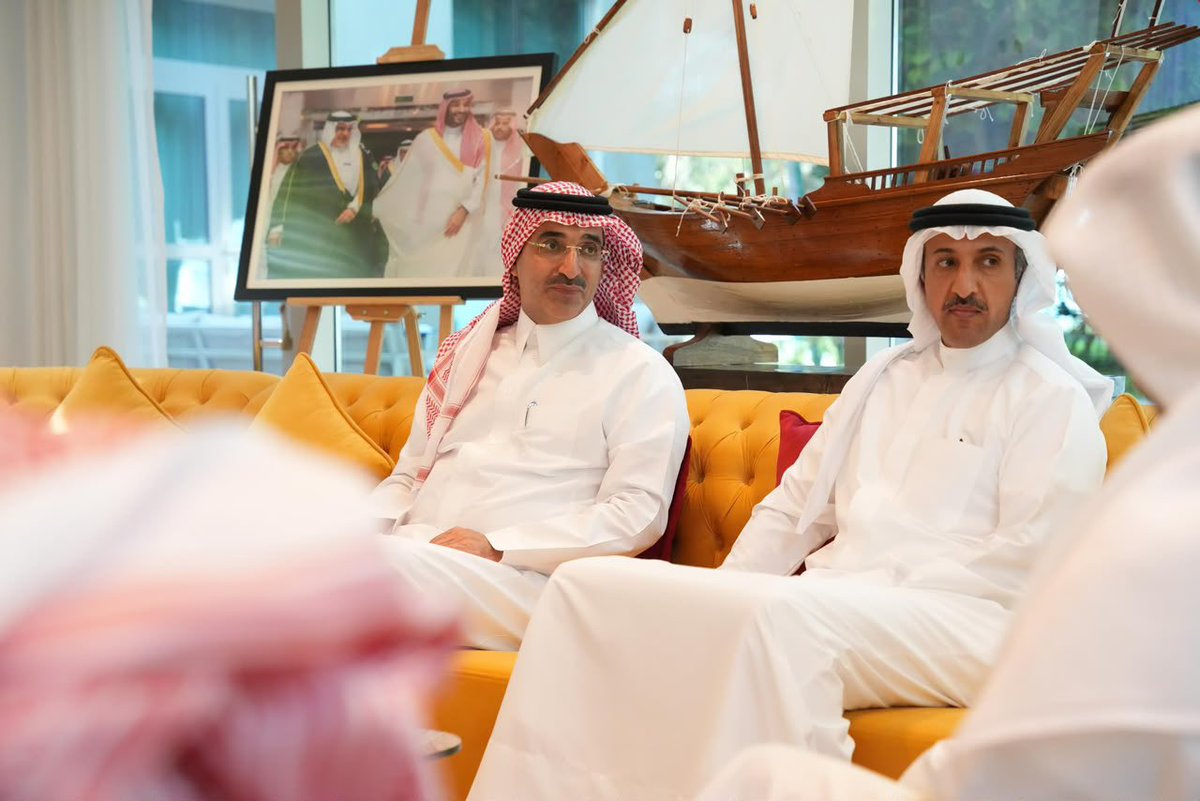 shahdnow's tweet photo. سفير المملكة لدى البحرين يقيم حفل استقبال بمناسبة توقيع عقدي مشروع مدينة الملك عبدالله الطبية

https://t.co/1eVpRPKqFD

#شاهد_الآن #البحرين 
أحمد المطيري https://t.co/jzMmMQMOIb