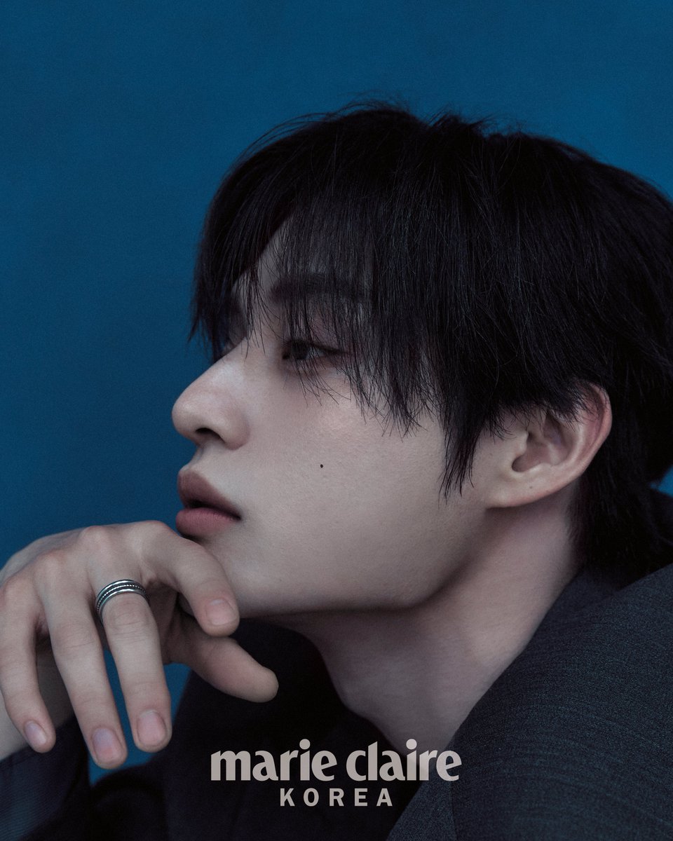 marieclairekr's tweet photo. 어제(14일) 솔로곡 '#CLOSER'를 선보이며 개인 활동을 더욱 기대하게 만든 #제로베이스원 의 맏형이자 배우, #김지웅 을 만났습니다. 그가 지닌 서늘한 매력을 섬세하게 담아낸 화보와 인터뷰가 #마리끌레르코리아 8월호에서 곧 공개됩니다.👀

@kimjiwoong_X #KIMJIWOONG #ZEROBASEONE #ZB1 #MarieClaireKorea
