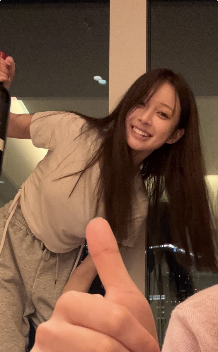 bellbabychuchu3's tweet photo. 久しぶりに飲んだ❣️ほぼすっぴんでもビジュ良かった https://t.co/7MqUtKYEv2