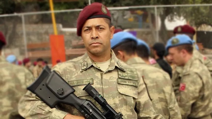 Hararetdergi's tweet photo. “Biraz üzgün ve Ömer öfkesinde biraz.” https://t.co/GO2JnNklJv