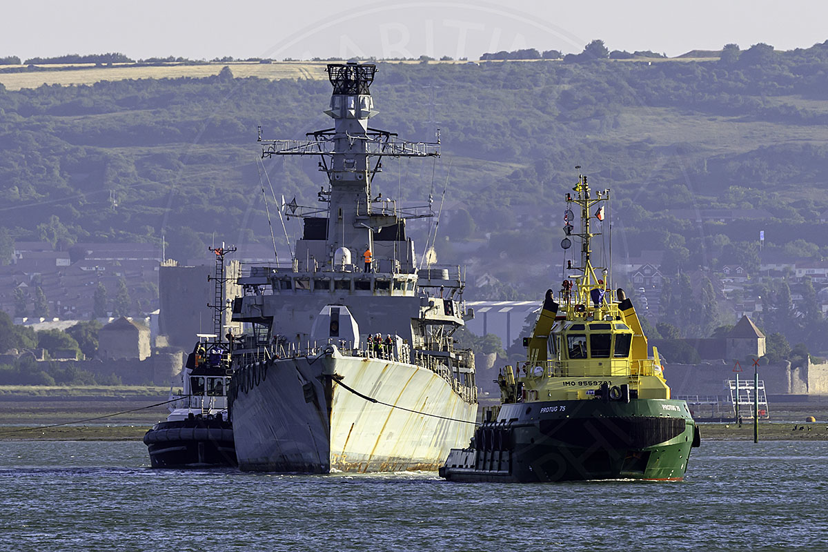 MaritimePhotos's tweet photo. Ex-HMS Montrose departs Portsmouth undertow of Protug 75 for disposal in Turkey. #Montrose #Type23 #naval #Aliaga https://t.co/EnxxeT5EZ3
