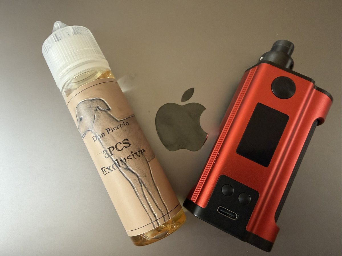 CTHRAG_YASKA's tweet photo. ポチッと、ボタンを押してから五十日。
やっと届いた!
#DOVPO #FlipsideSolo Mod!
ポチった直後に、#VapeWorx から販売開始!と最悪のタイミングの発注だったけど、やっと来た。
が、コレに乗せるはずの #3PCS の #X_RDA は、いつ?構想聞いたの去年の8月だから、もう一年待ってる感じ!w
#vape https://t.co/E7i8Qu3A36