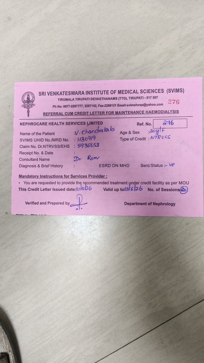 LVaragani's tweet photo. @AkhilAkkineni8  Hi Annaya na paru Lakshmi pathi my wife ki kidny failure tirupathi Dilyasis 2 child స్కూల్ బుక్స్ ki feeg ki any Help me Annaya dayachasi 🙏🙏🙏🙏🙏🙏 https://t.co/0auBrlUr0z