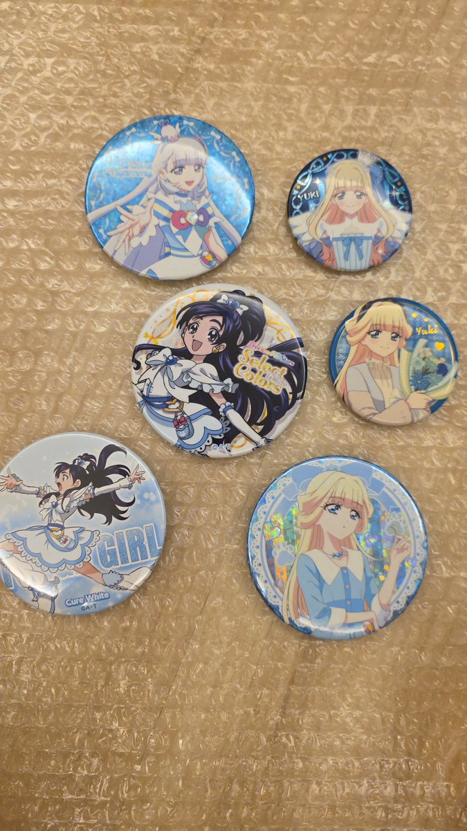 alice10804's tweet photo. 這次是第一次選擇不購買額外的包裝，內部還可以，但是箱子外部已經有好幾次有破洞了，加上真的有一面是沒有紙板的，真的很怕刮到商品，還好沒事。

#doorzo
@Doorzo_Service https://t.co/Ei5VAzz5jF