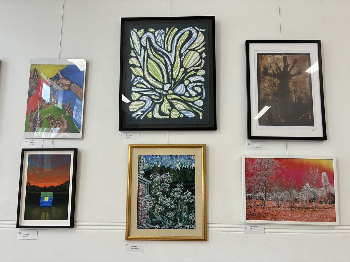 adrianpgibson's tweet photo. This year’s Summer Art Show did not disappoint. So much great art from old friends and exciting new artists. Bravo to all involved 🖼️
#bbbsummerartshow #brixtonblogandbugle #exhibition #brixtonlibrary #brixton https://t.co/V5aaBsmGLH