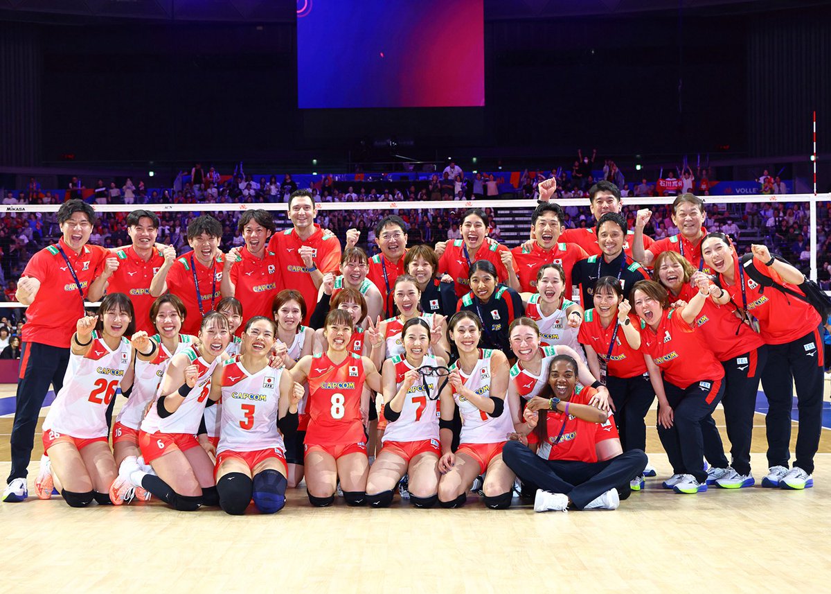 holopoloyolp's tweet photo. 📍แปลบทความหลังแข่ง Mayu Ishikawa

🗣️ในการแข่งขันVNL2026 รอบคัดเลือกที่พบกับโปแลนด์ ญี่ปุ่นตกเป็นฝ่ายตามหลัง 0-2 เซตก่อนจะกลับมาตีเสมอเป็น 2-2 เซต และพลิกชนะได้สำเร็จ https://t.co/3I1YjH67y3