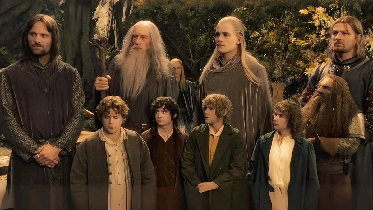 _EruIluvatar_'s tweet photo. Nine companions. So be it. You shall be the fellowship of the ring. https://t.co/LZBRXcOYqC