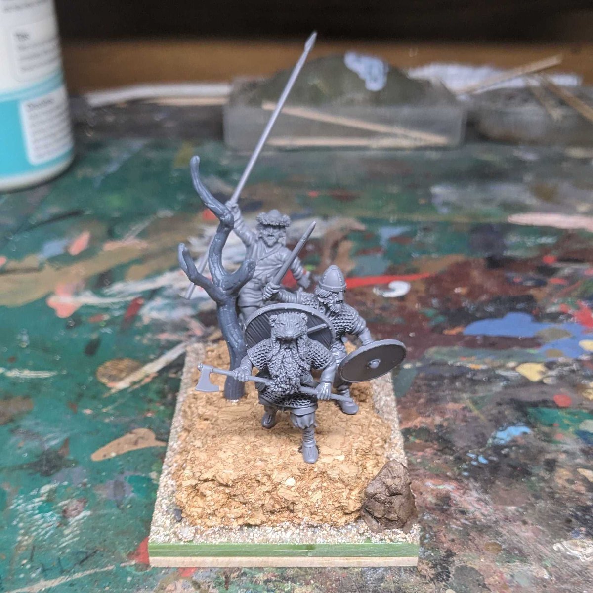 WargamesIll's tweet photo. Matt Parkes is working on a command stand to accompany his Victrix Vikings.
Subscribe to Wargames Illustrated magazine: https://t.co/Pqxphxa3Vo
#WiPWednesday #WorkInProgressWednesday #Wargaming #Wargames #TabletopWargaming #TabletopGaming #Vikings #Victrix https://t.co/46fSSeapBi