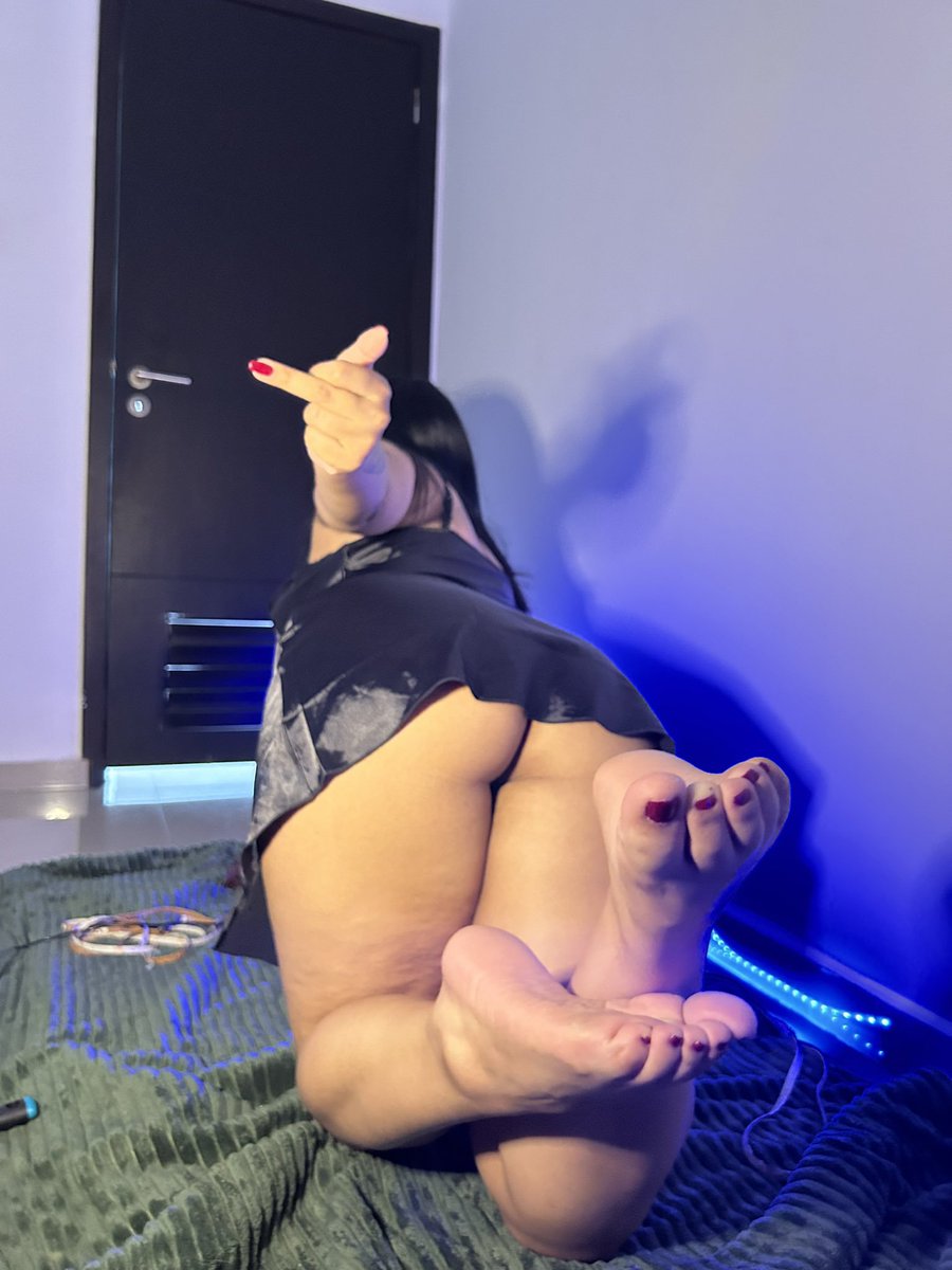 brattyaurorah's tweet photo. Feeling weak already? 😈

Findom#### https://t.co/iYFgbiL3Cf