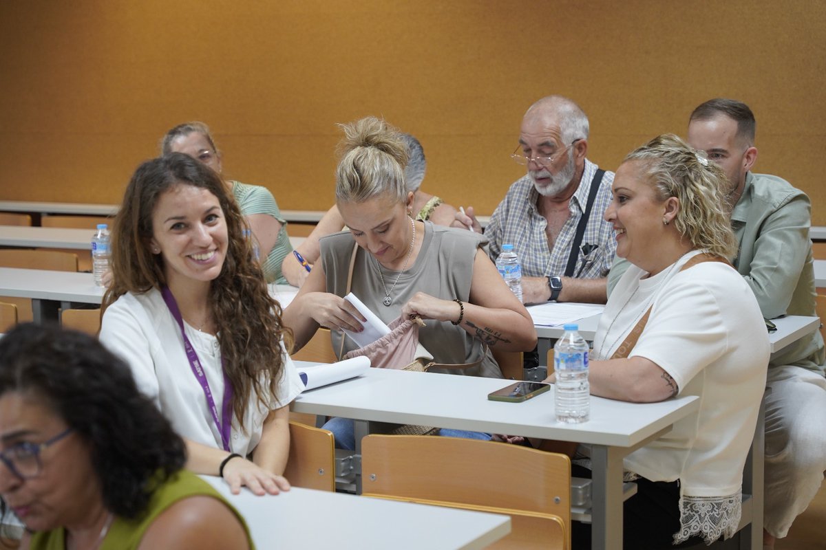 HUReinaSofia's tweet photo. @pfizer_spain @iexp_paciente ✅ Implementar soluciones desde la perspectiva del paciente
✅ Optimizar la calidad asistencial
✅ Mejorar la satisfacción del paciente y su familia
✅ Definir y aplicar métricas de resultados
#SoyReinaSofía #CalidadAsistencial #UCi #SatisfacciónPacientes https://t.co/QcOPF9ivW4