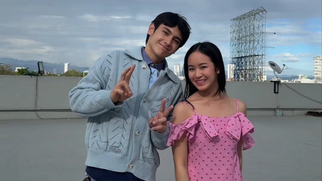 stwberryjju's tweet photo. pati height bagay e

KAPIT LANG SA ANGUEL
#TIXforTeamAnGuel https://t.co/1pxL81qYRY