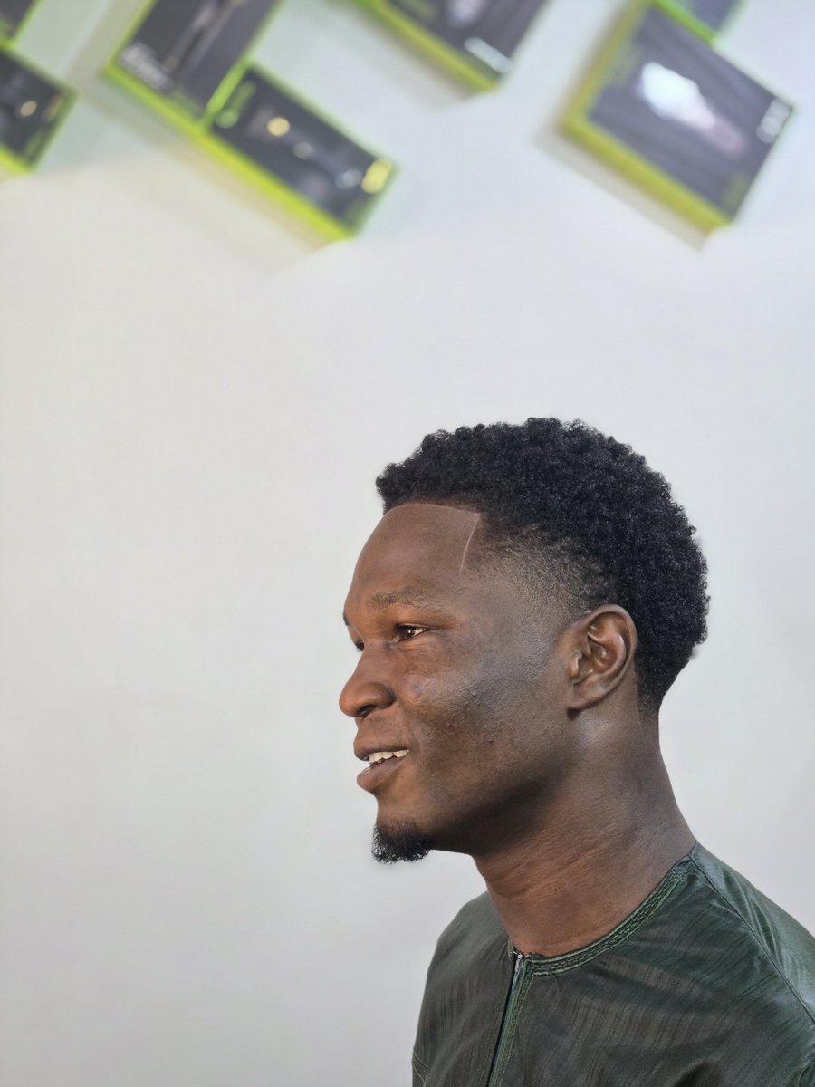 meesta_cvtz's tweet photo. I still be Barber o I no quit 🧘🏿‍♂️ https://t.co/KB8k8q27Qo
