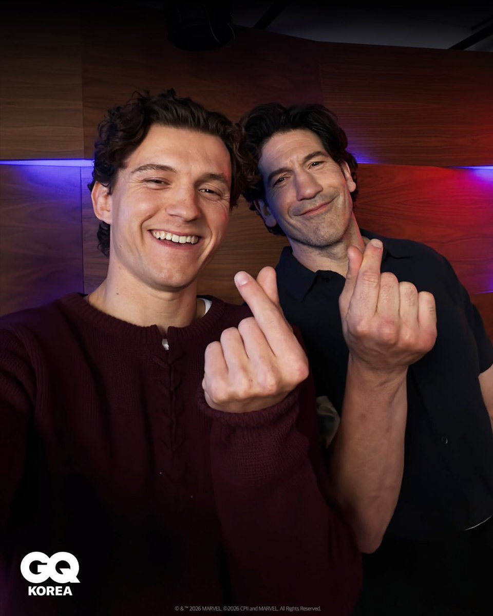 thospdey's tweet photo. TOM HOLLAND OPPA AND JON BERNTHAL SAMCHON GUYS😭😭😭😭😭 https://t.co/mUWCA0qUpT
