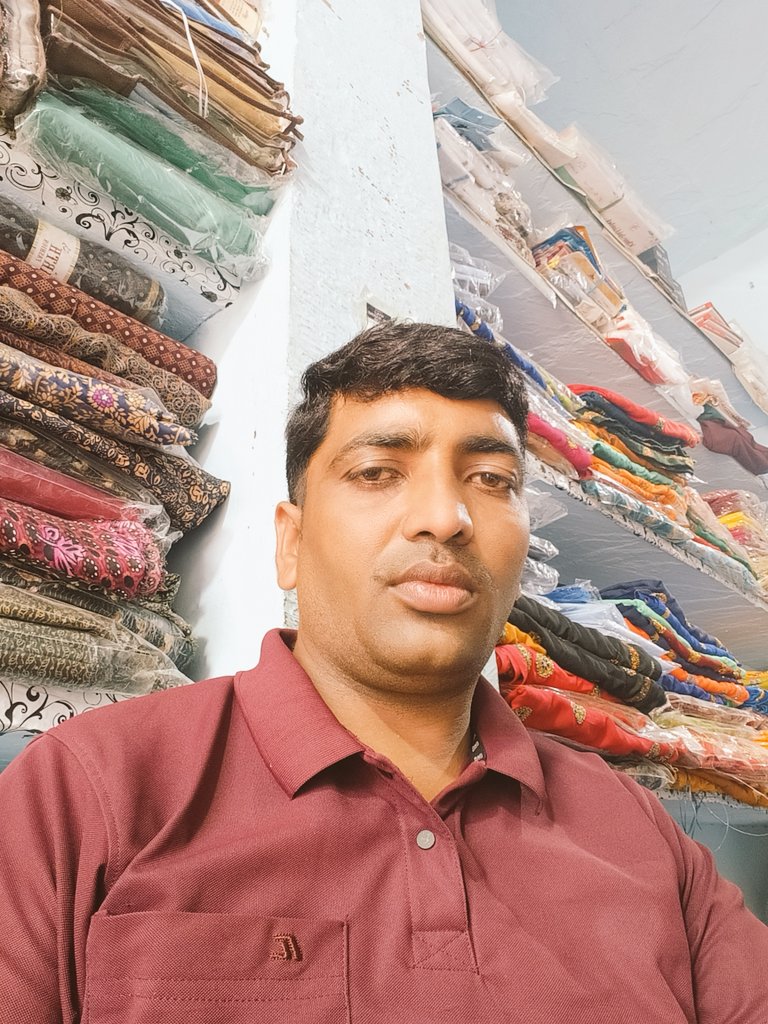 harisinghBJP4's tweet photo. _______ हुनर  होगा तो दुनिया खुद  कदर करेगी 

_________ एडीया उठाने से किरदार ऊचे नही होते 

मेहनत लगती है  खुद की #पहचान बनाने मै ______????'

_________फिल्टर लगाने से सिर्फ  चैहरे साफ होते  

___________ ____  किरदार नही | https://t.co/huieqlBvZJ