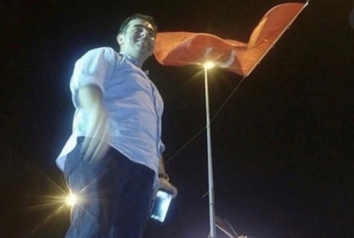 ibrahimulusoytr's tweet photo. FETÖ’cü hainlerin karşısında koca bir çınar gibi dikilen Milletimizin #15Temmuz destanının yıl dönümünde #15Temmuz destanını kanlarıyla, canlarıyla yazan aziz şehitlerimizi ve kahraman gazilerimizi hiçbir zaman, unutmadık. unutmayacağız. https://t.co/t6MyU5Jmzp