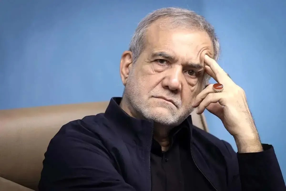 AnvariMhmd's tweet photo. اگر دشمنت پیمان شکست
 و تو روی اون پیمان ایستادی ،
خدا نامت را خائن خواهد نوشت.
(نهج البلاغه حکمت ۲۵۹) https://t.co/9mEhNaaYZd