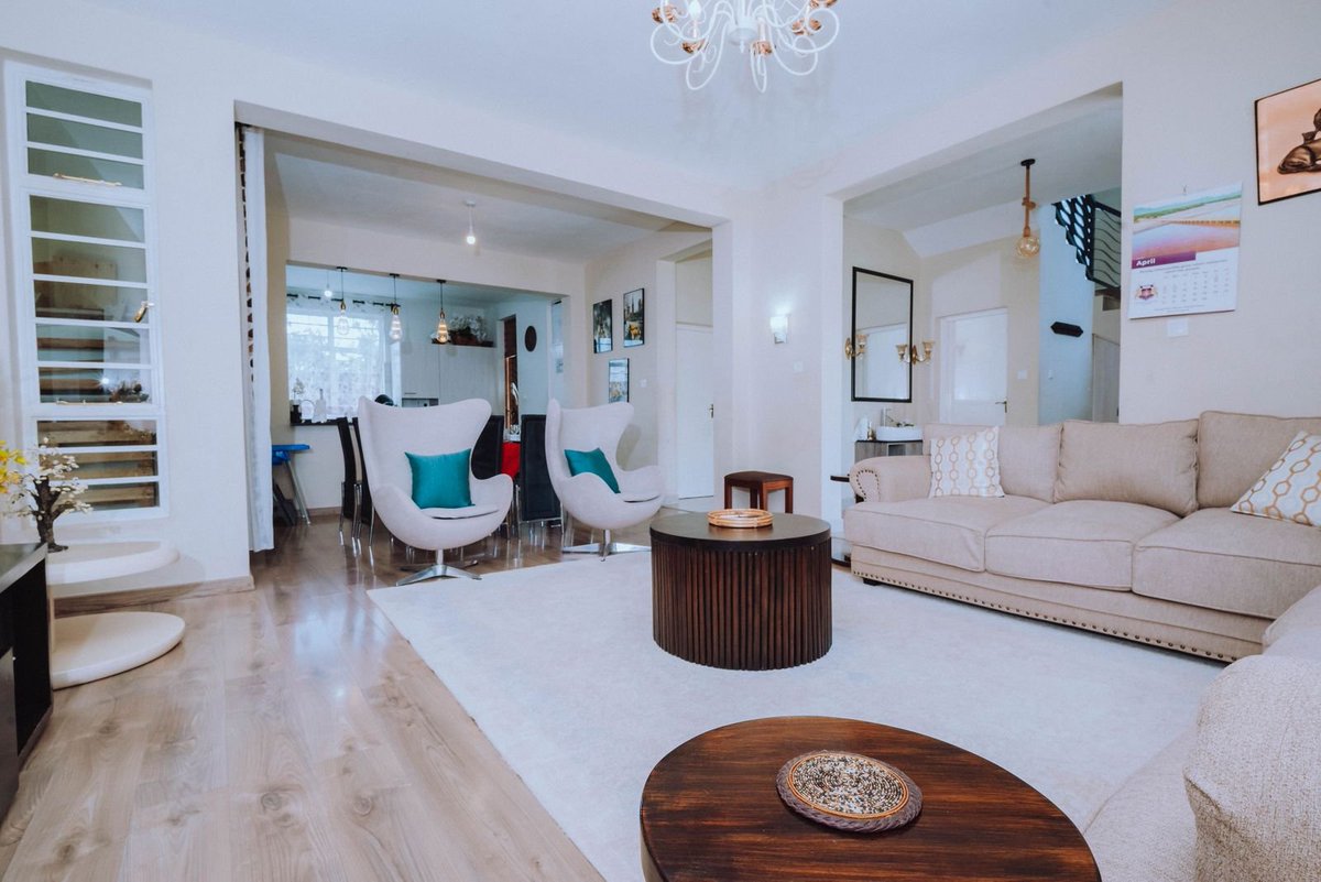 citihabitatske's tweet photo. 4 bedroom Villa for sale in Juja, Kenyatta road, Chai estate
Plus Dsq, Gazebo
Located in a Gated community Secure area close to amenities
Asking: Kes 25 million
Call: 0722525379
#Kiambu #Nairobi #Kenya https://t.co/01AYE92j0z