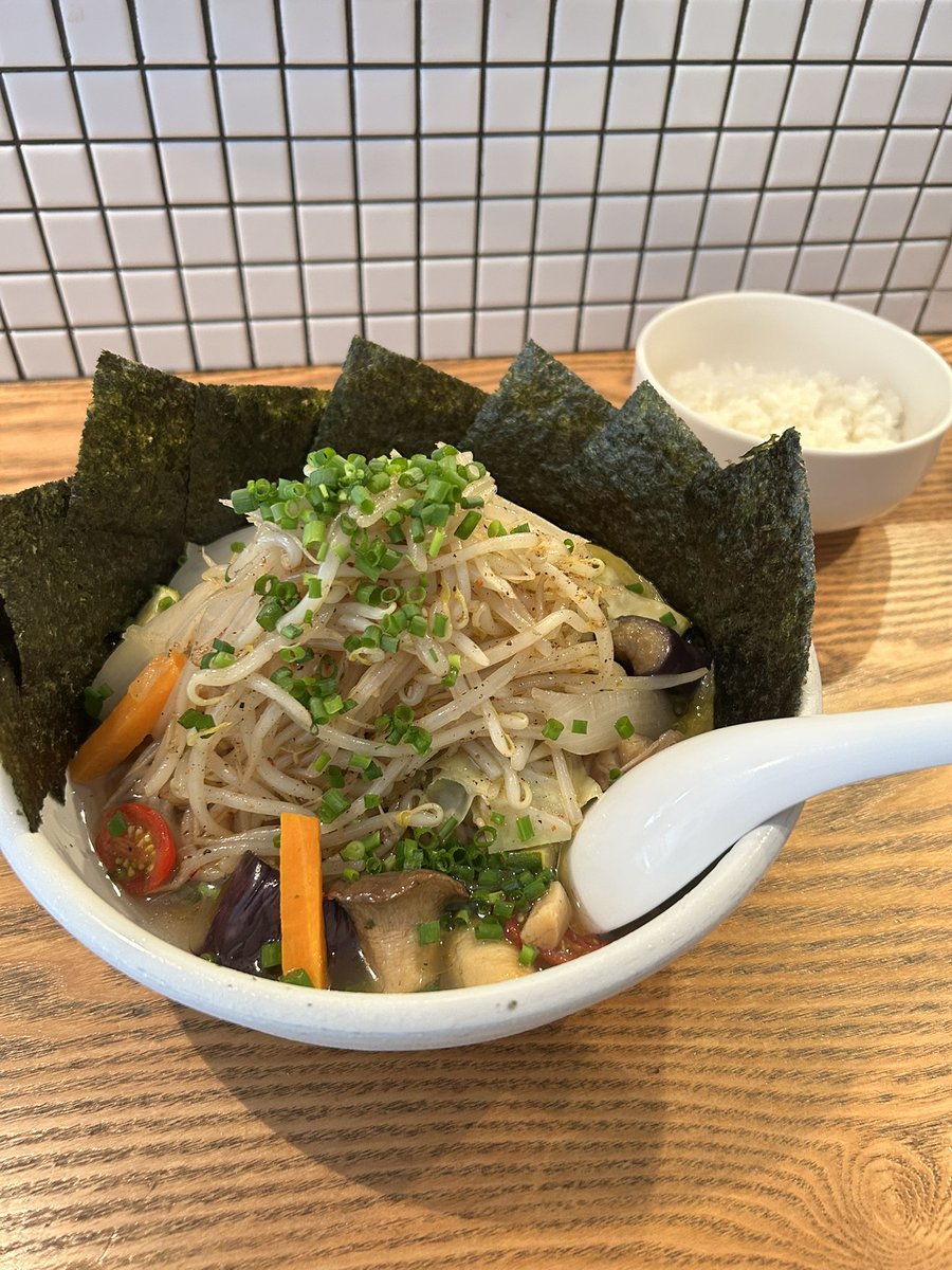 mitakanoniji's tweet photo. 今日は
『夏めん』
まぁまぁあります！！ https://t.co/nyzEplGIzX