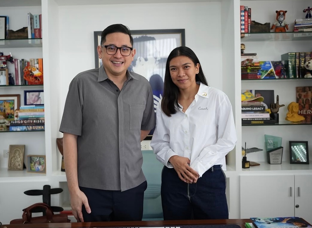 spikeit2dmaxx's tweet photo. The enabler alyssa valdez with senator bam aquino 💕 https://t.co/U1I1xz3Z0k