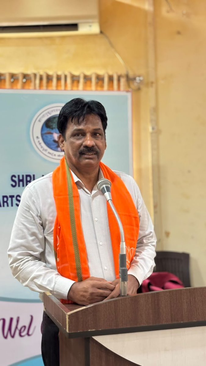 rameshmistry676's tweet photo. ભારતીય જનતા પાર્ટી વડોદરા મહાનગર યુવા મોરચા ભરૂચ જિલ્લા દ્વારા ડૉ. શ્યામા પ્રસાદ મુખર્જીની 125મી જન્મજયંતી નિમિત્તે આયોજિત "છાત્ર સંમેલન" માં વિદ્યાર્થીઓ સાથે અર્થસભર સંવાદ યોજાયો. https://t.co/dDg5axDBd8