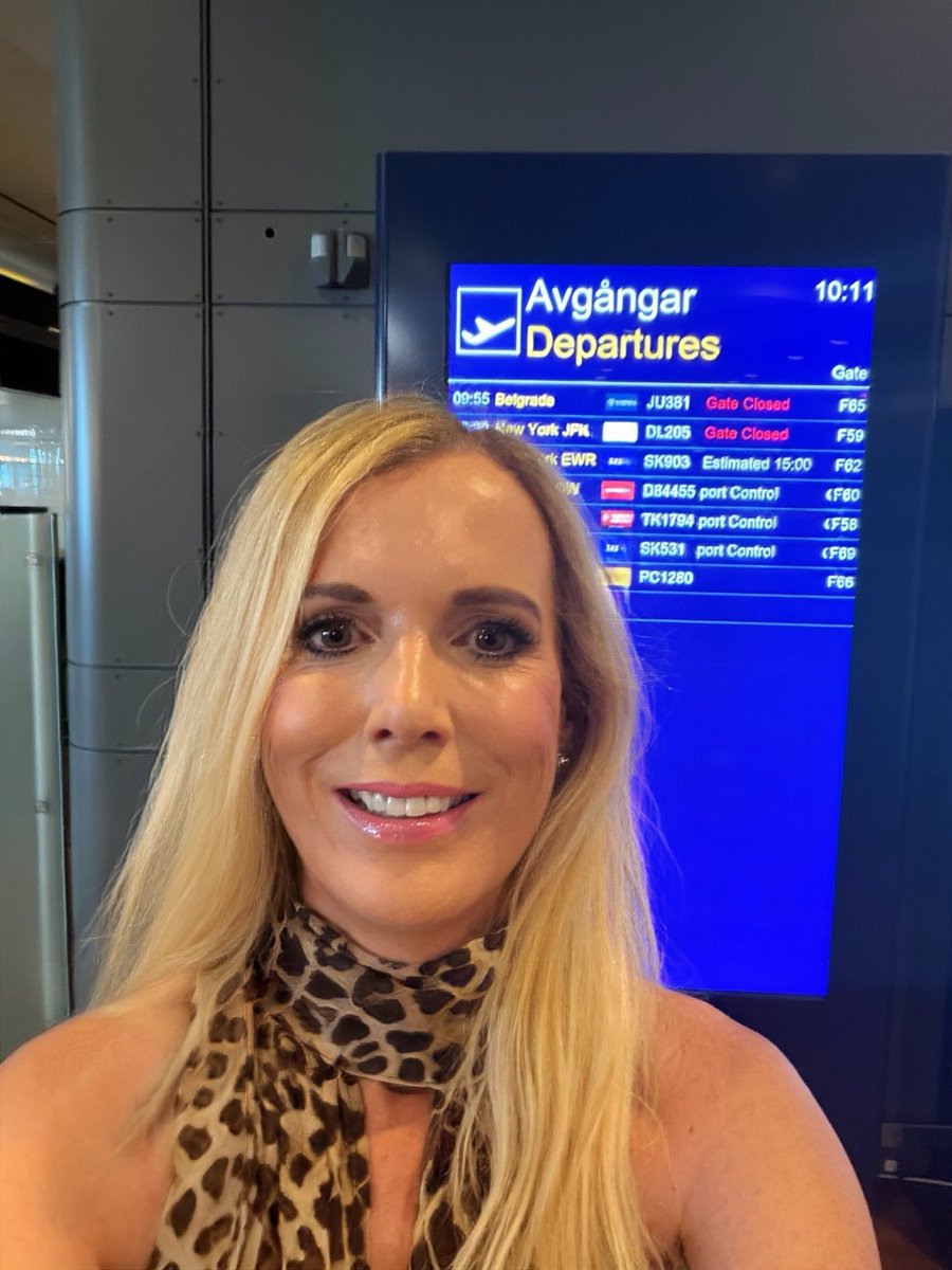 pinktearoom's tweet photo. Off to London for a few days of work. Have a great Wednesday everyone! ✈️
#womenshealth #WorkTrip #NutritionalTherapy https://t.co/gAjJkH5fEZ