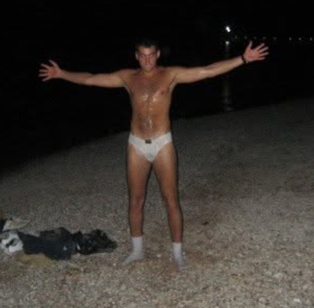 Herewego10132's tweet photo. Night swim in tighty whities https://t.co/jJMlG5llXs