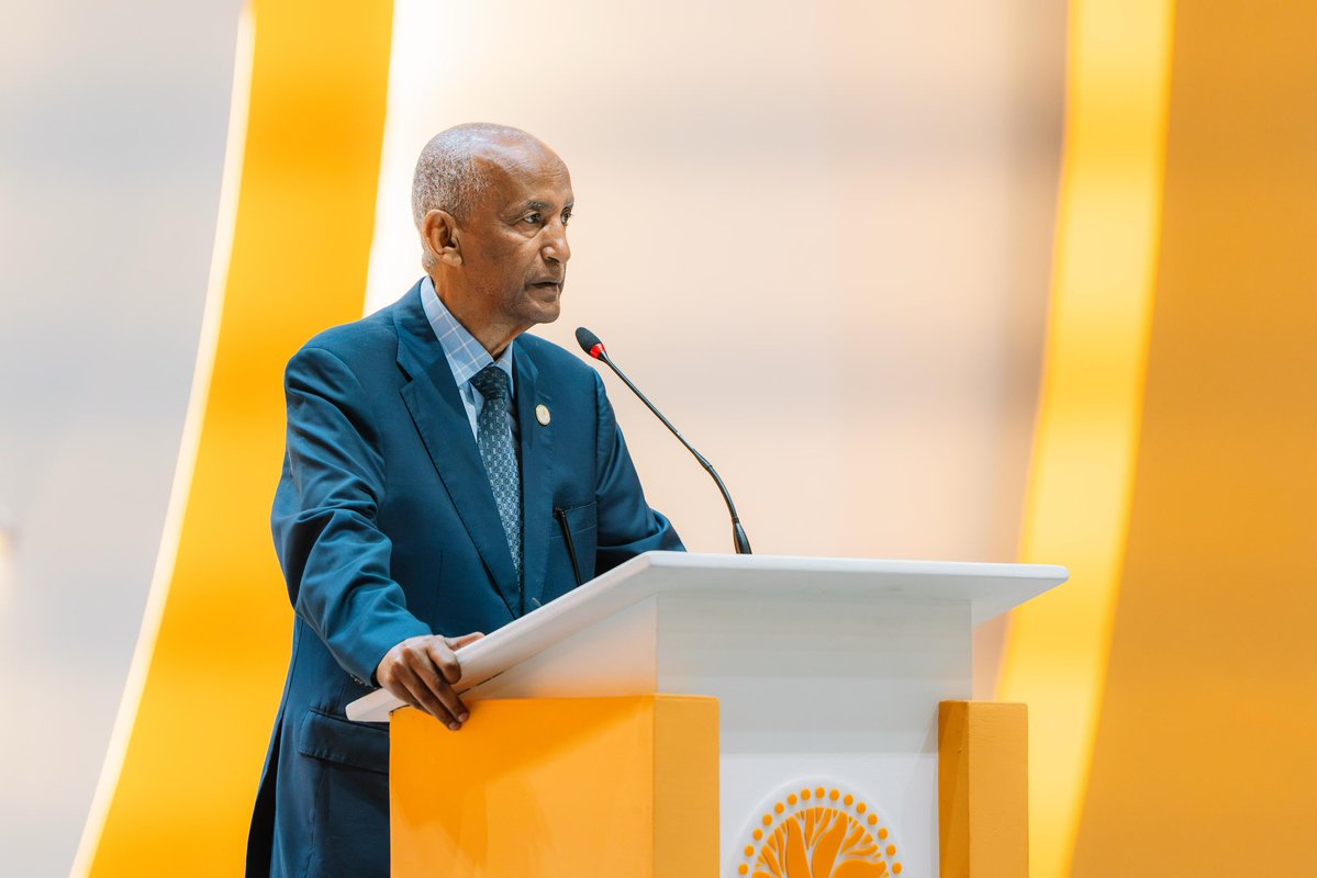 PMEthiopia's tweet photo. Professor Mesfin Araya, Chief Commissioner of the National Dialogue Commission, said at the opening of the National Dialogue that the forum marks a historic milestone for Ethiopia. He emphasized that lasting solutions to the country’s social and political challenges cannot be achieved through conflict, but through a credible, transparent, and inclusive national dialogue that promotes national unity and a shared future.

#PMOEthiopia