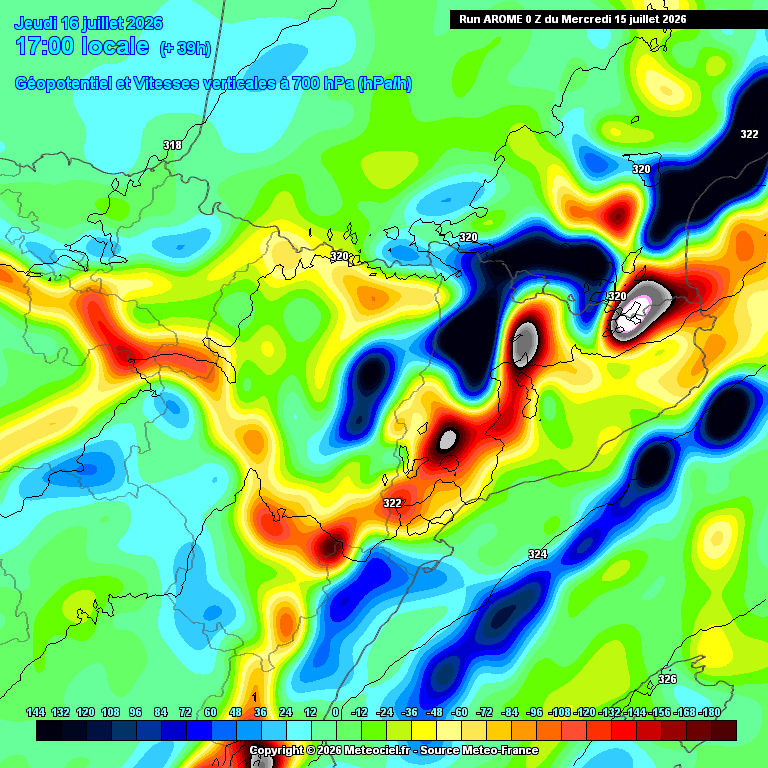alexmegapc's tweet photo. Atenció demà a les tempestes que tindrem Pirineu, punts Prepirineu i sectors NE que fins i tot poden arribar a la costa nord, observeu en el mapa de fronts com la DANA situada al NW peninsular ens enviarà una línia d'inestabilitat, provocant autèntiques ximenes ascendents que se surten d'escala, això pot ser sinònim de severitat, per tant, poden ser tempestes associades a calamarsa o pedra, especialment atenció entre Garrotxa i Empordà, però en general tot el Pirineu oriental, llocs amb més números de patacs. També no descartem tempestes cap als ports, punts de l'interior, veurem si toquen prelitoral i vorejant Montseny. #meteo