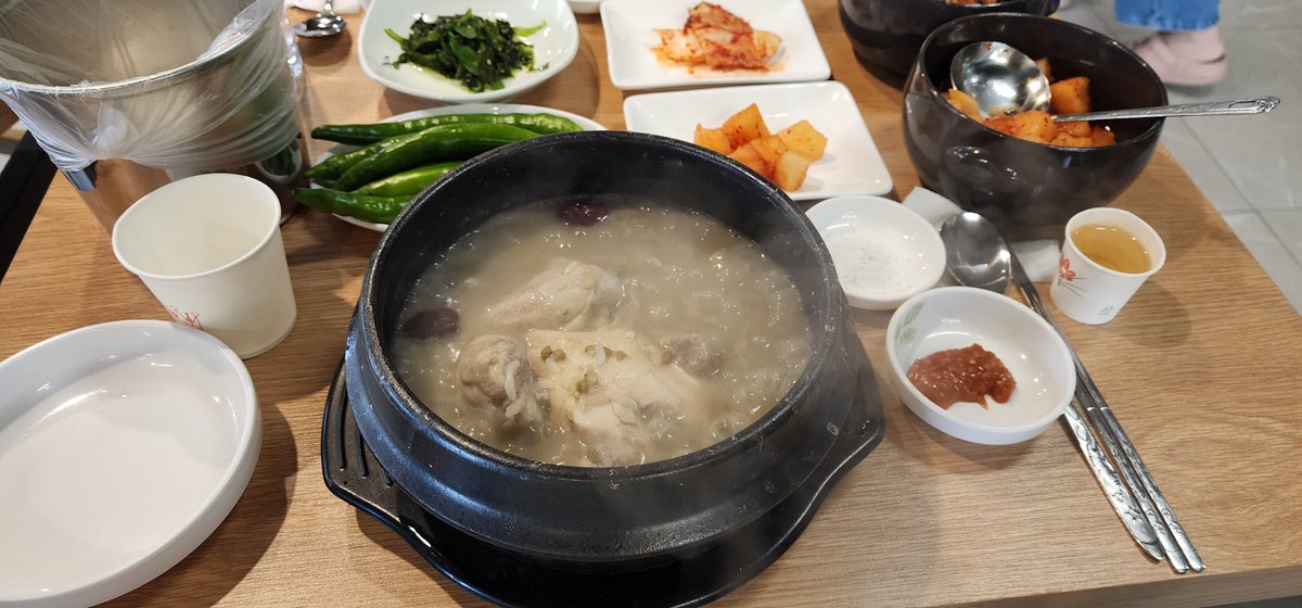 HoneyPinktteok's tweet photo. 봉구 생일날 십카페 가기🩷
뉴밤플리분이랑 다녀왔지요🩷 https://t.co/p291Mgx822