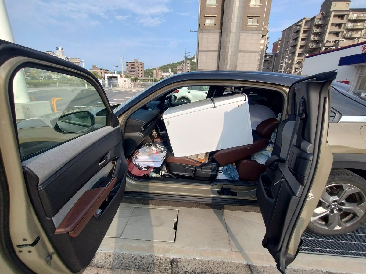 mirupu_typVar's tweet photo. 仕事中に思いつきでセカストで冷蔵庫を買う
こういう時だけは便利な車ではあるw https://t.co/g1UlrI6Cwh