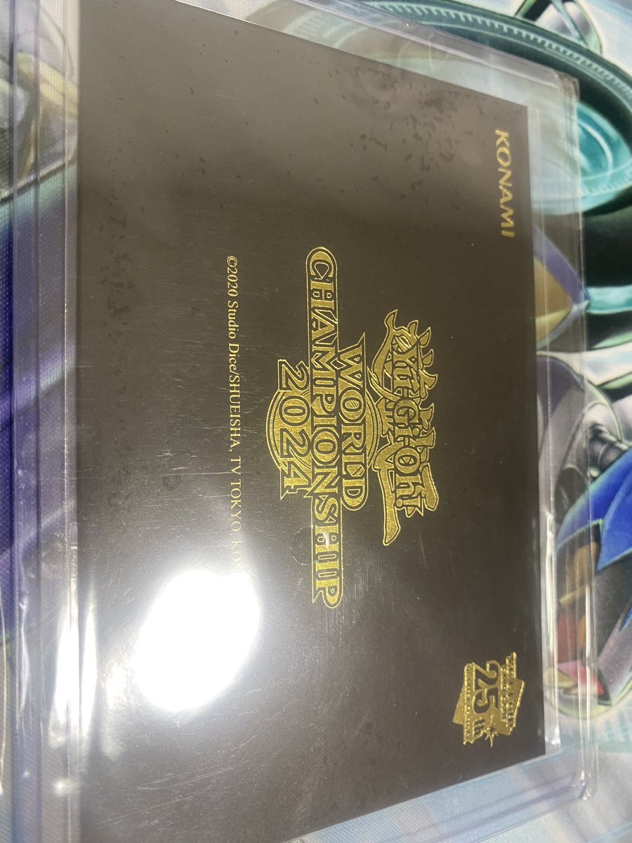 mark60820235's tweet photo. WCS当選された方へ
最後に配布される記念カード持ち帰り方考えていますか？
鞄にそのまま入れると傷む可能性もあります。
100均でカードケース買えるので持っていくことをオススメします。
A6なら記念カードの入った封筒ごと入れることができるため便利です。
事前の準備をしておきましょう。 https://t.co/K1aFofPYSZ