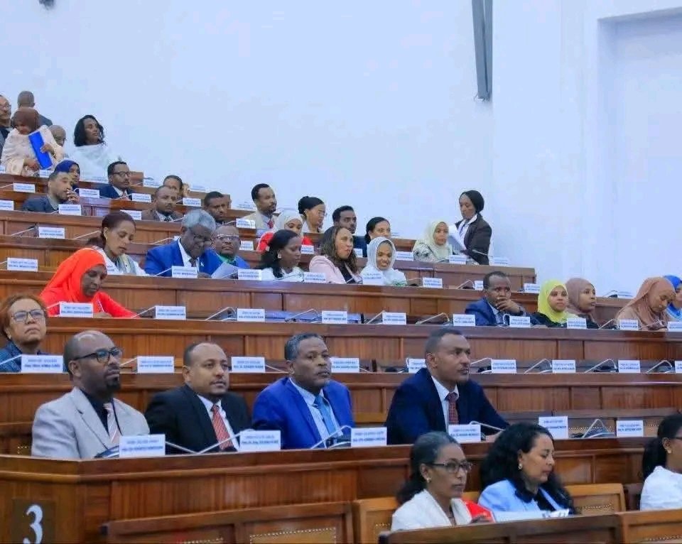 sweprs's tweet photo. ምክር ቤቱ ባካሄደው አስቸኳይ ስብሰባ ሁለት የብድር ስምምነት  አዋጆችን መርምሮ አጸደቀhttps://t.co/vXxQbrE893 https://t.co/z3masdfUVJ