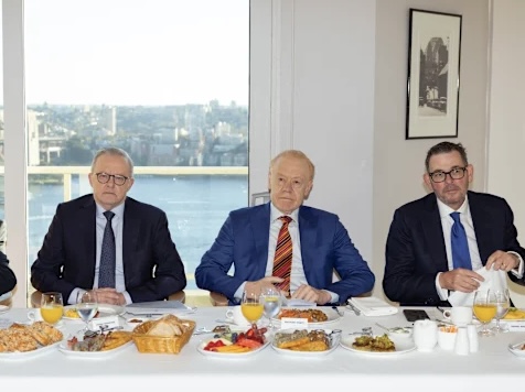 craigkellyAFEE's tweet photo. Albanese and Dan Andrews met with billionaire Anthony Pratt in Sydney on Tuesday July 14, 2026.

Albanese has deleted images of the meeting from his social media - and of course this meeting has gone unreported by the ABC. https://t.co/ZmME3XzVYE