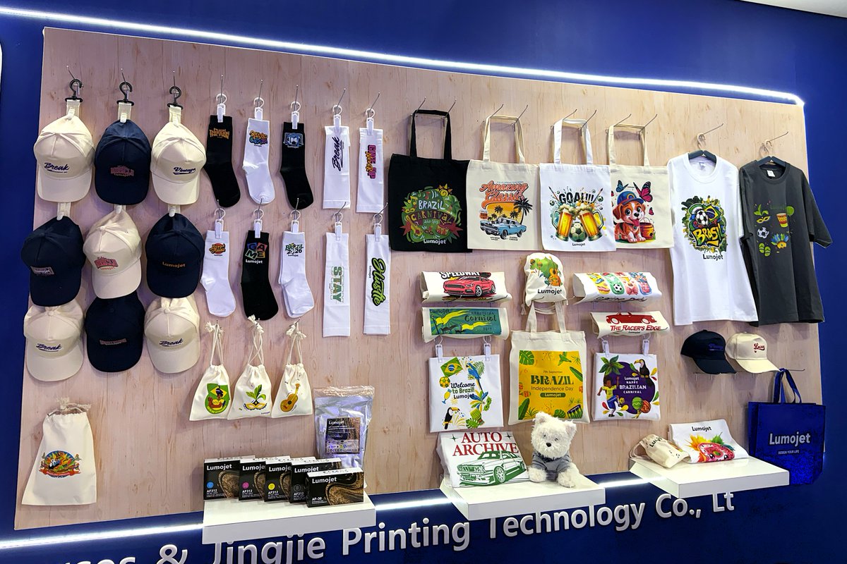 INKPOWER1995's tweet photo. #FuturePrint2026 #Lumojet #DTFPrinting #CustomApparelDay 1 at Future Print 2026 Brazil is a massive success!The crowd at Lumojet Booth F235 is unreal. We’re showcasing our DTF A3 printer alongside our full range of one-stop printing solutions. Live demos are happening right now! https://t.co/6xrNp3CRGI