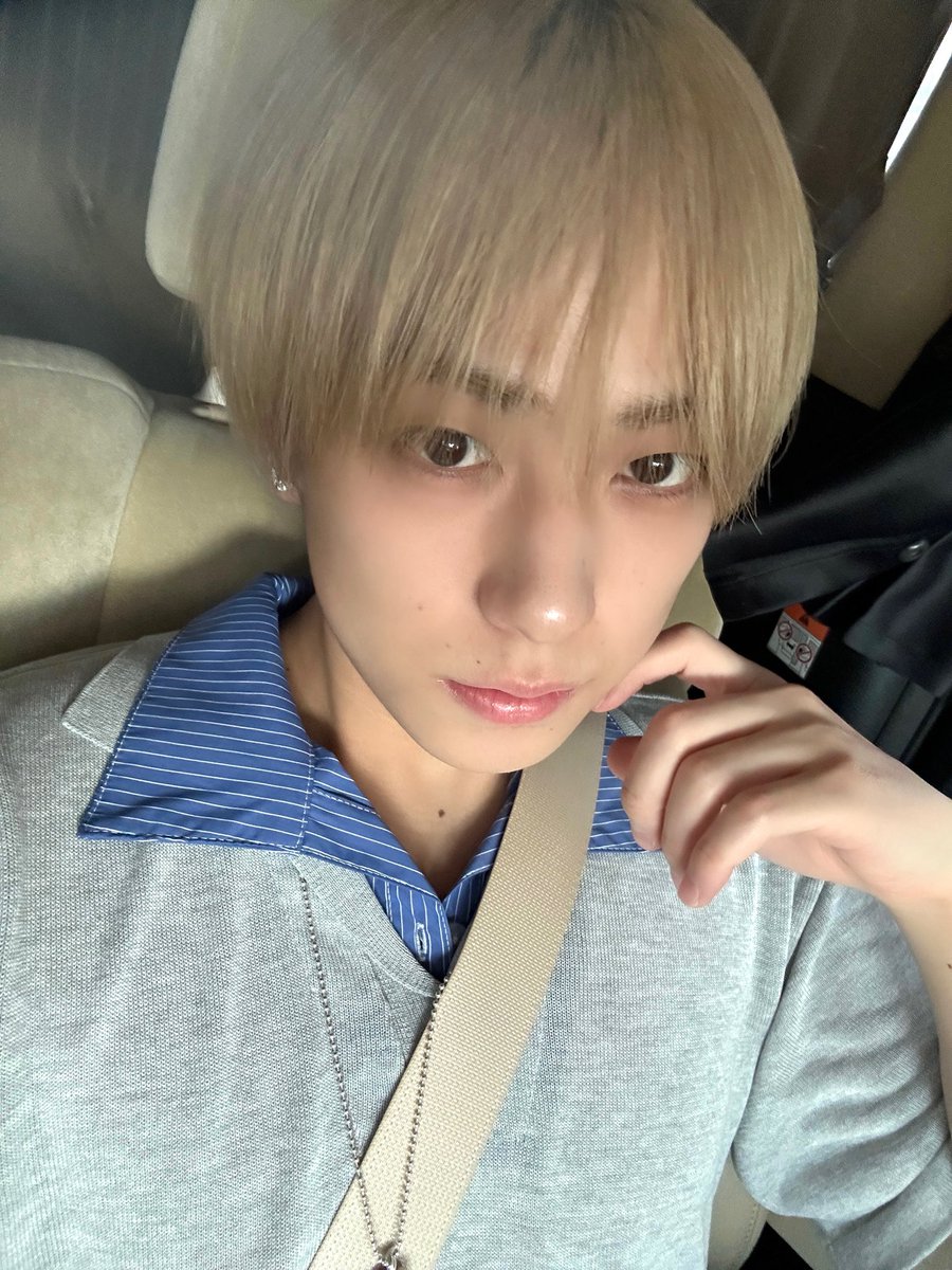 die_sski's tweet photo. 난 야르르... 
무너지고말아 나의맘은 야르르.... https://t.co/YixX74y4hr