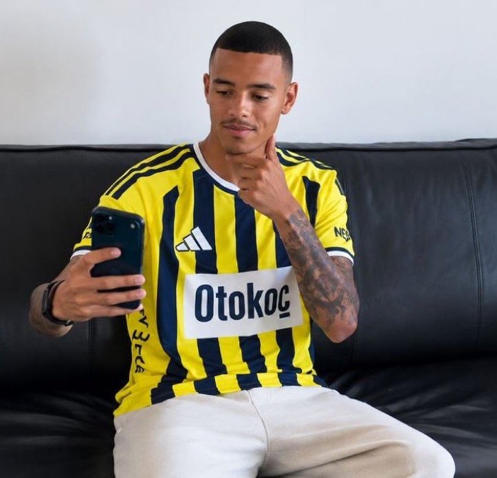 UTEDDiscovery20's tweet photo. 🚨NEW: Manchester United have officially received €12.4m from Mason Greenwood’s sell-on clause following his move to Fenerbahçe.

[Fabrizio Romano] #MUFC https://t.co/3wyYtFOHsU