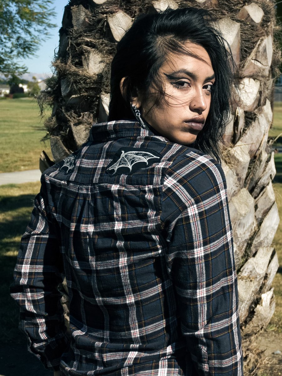 liyahnightmare's tweet photo. Can you guess what my favorite animal is? 🦇 

#photography #streetfashion #jfashion #vkeimakeup #portrait https://t.co/LZrAVsdNCN