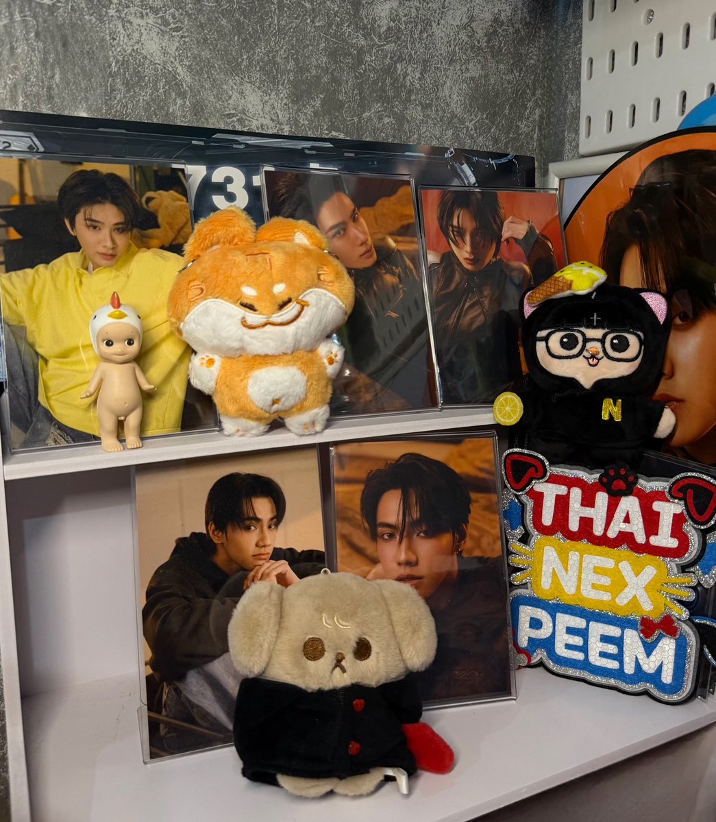 pstjjj's tweet photo. ไต่ไต่โนเนะมอม ในที่สุดหลานยายก็มาครบ ㅠㅠ 
จั้นขอเปนคนที่รักแก้งปารีสทิสุดนะ 🐕🐈‍⬛🦮🇫🇷♥️🫰🏻 https://t.co/1SrbC6y3FK
