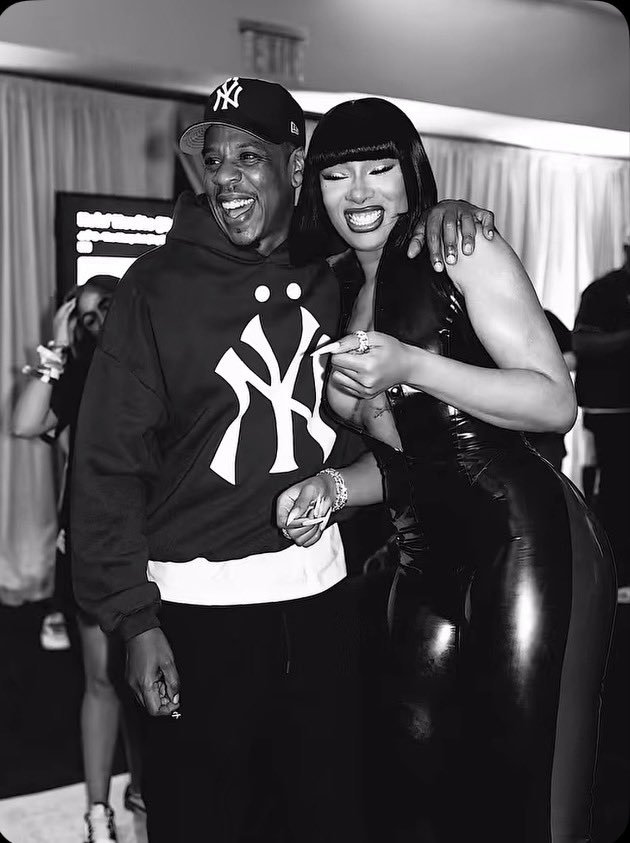 RedMedia_us's tweet photo. Jay-Z and the hot girl Megan Thee Stallion post show at Yankee stadium. 🔥 https://t.co/g63BndGg9V
