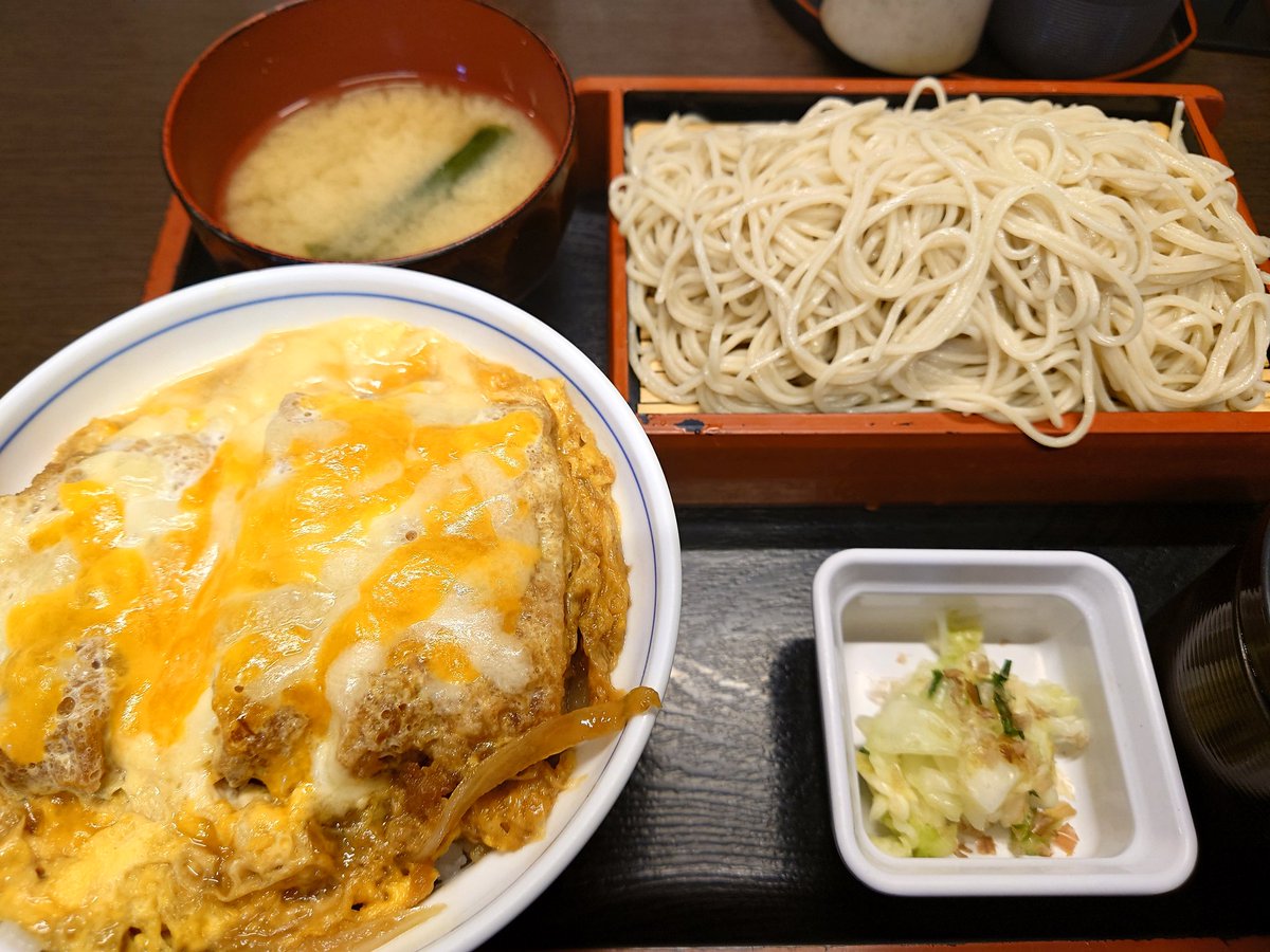 shirotuba's tweet photo. 今日のうどん https://t.co/bxWl3ScxNH