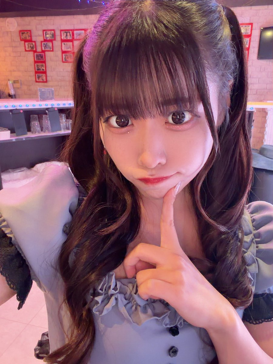 riz_fantasy's tweet photo. しゅー！いるある！２３時まで！こないだいこらぶのらいぶいったのですが、久しぶりにおたくしたくなった、２３時まで！（日本語下手❔） https://t.co/iat5UF2RPV