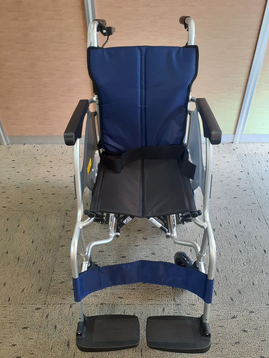 abilitiesjp5's tweet photo. ミキ社の車いす「ミライト」を納品😊この車いすは、ハンドルのボタンを操作するだけで電動アシストがはたらき、坂道などでもスムーズに走行できます✨乗られる方はもちろん、押す側の介助者の負担軽減にも繋がる車いすです👍 https://t.co/gDj7nh7359
