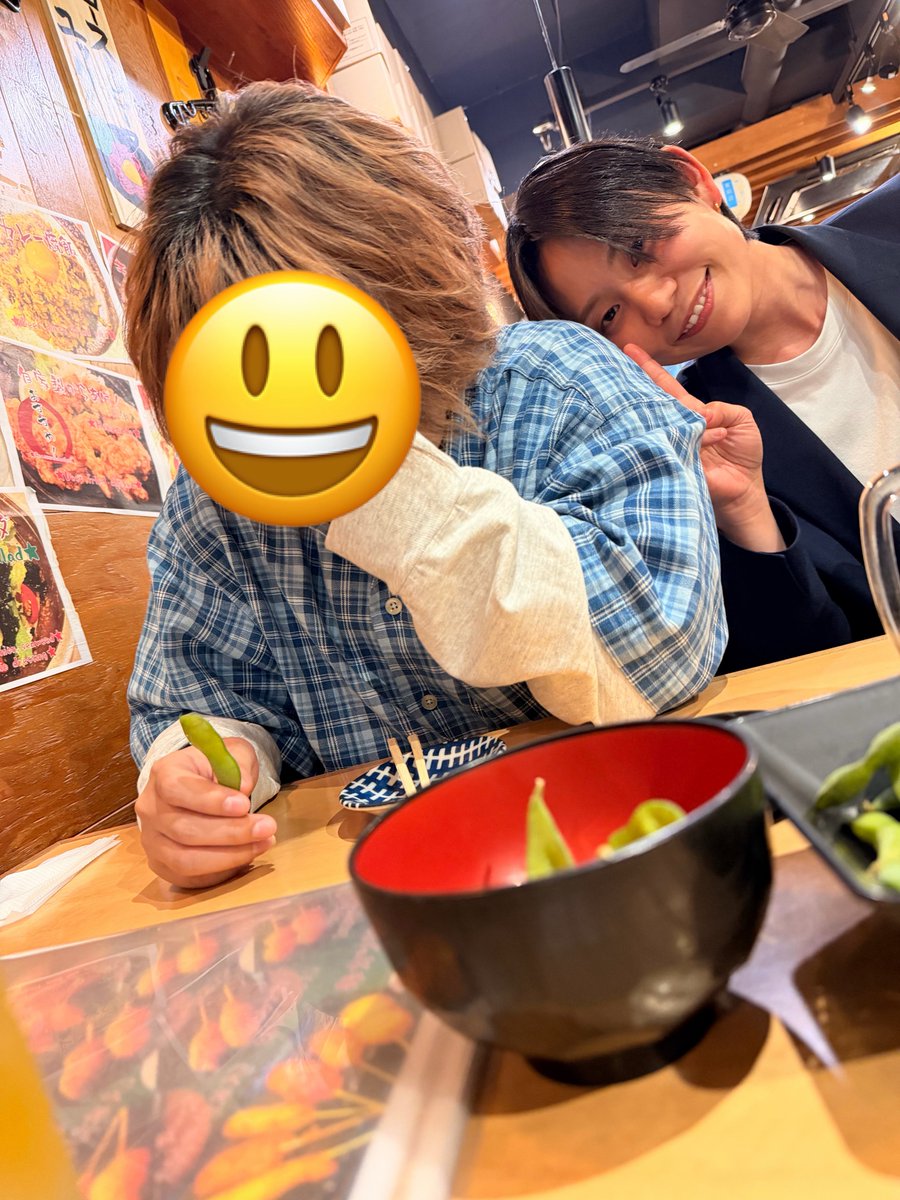 barCandle0's tweet photo. 7月15日(水)

昨夜もご来店誠にありがとうございました😃

本日⚠️21:00〜いけるところで営業🌃
りょうすけがお待ちしております🏃 https://t.co/Sq1Lej3Mwy