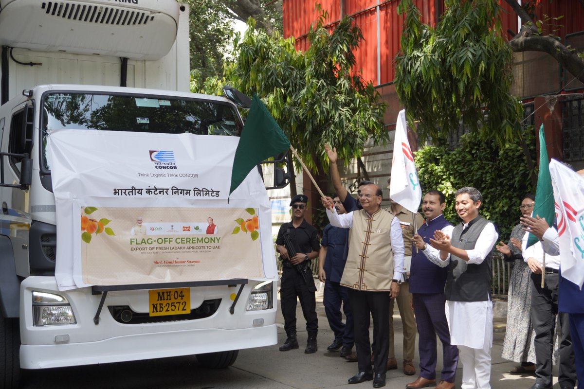 concor_india's tweet photo. The Hon’ble Lieutenant Governor of UT of Ladakh, Shri Vinai Kumar Saxena, flagged off the export consignment of Fresh Ladakh Apricots today at Ladakh Bhawan, New Delhi in the presence of  Sh AK Panda -Director (Projects & Services)/ CONCOR, Sh Abhishek Dev IAS, Chairman- APEDA, representatives from M/s Fair Exports, media and other dignitaries.  CONCOR is proud to be associated with this venture by making all logistical arrangements from farm gate in Kargil till IGI Airport New Delhi duly maintaining the cold chain integrity. The Reefer Truck deployed by CONCOR for this movement was tracked live by the dedicated team from CONCOR in close coordination with Govt of UT of Ladakh during the entire trip.  The consignment will subsequently be exported to Gulf countries through M/s Lulu Group, marking a significant step towards strengthening the agri-export supply chain from the region. This was 1st such movement undertaken by CONCOR and opens new opportunities for CONCOR in Cold Chain logistics market.
On this occasion, Sh AK Panda -Director (Projects & Services)/ CONCOR assured all stakeholders that CONCOR stands committed to strengthening the cold chain infrastructure through suitable interventions, on pan India basis. Sh Vineet Mathur-ED (Corporate Coordination/Shipping), CONCOR attended this event along with officials from Govt of UT of Ladakh. 
CONCOR is grateful to Govt of UT of Ladakh, especially Sh Bhupesh Chaudhary-Secretary (Horticulture) , for their support to execute this movement. 
@lg_ladakh  @bhupesh_ch @diprassam @MeghalayaGov @mygovtripura