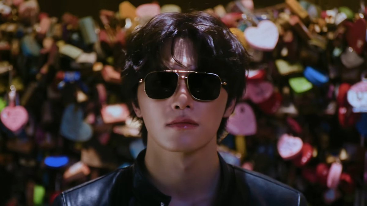 svtnserenade's tweet photo. picheolin here! the song is so great, the mv is so beautiful, and dino’s voice and acting skills are on top! i am beyond proud, dino! 🤍 https://t.co/nSJIhlUe5e