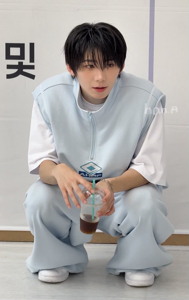 Han_A_hanjo's tweet photo. 박한 💙 뽕따🤍🩵 https://t.co/M8YqPqQP1C